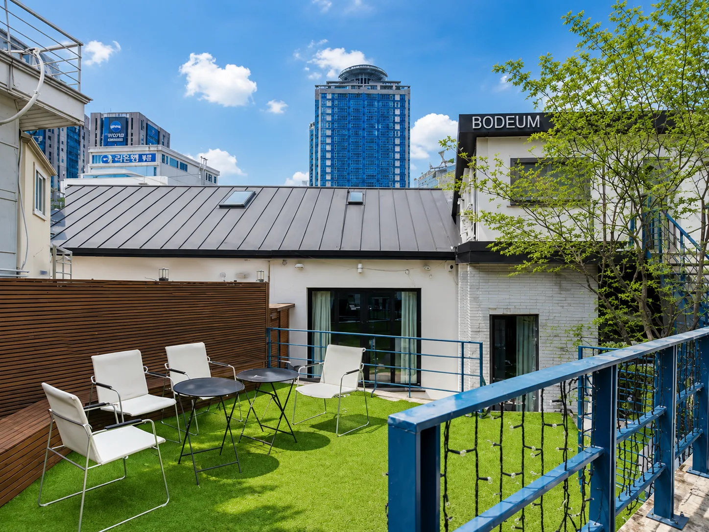 Bodeum Stay house and lawn terrace near Namsan, Seoul